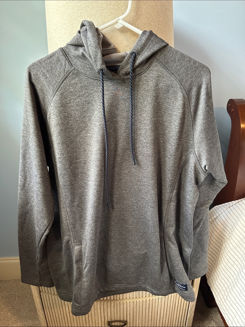 Men's Gray Pullover Hooded Sweatshirt with Drawstring